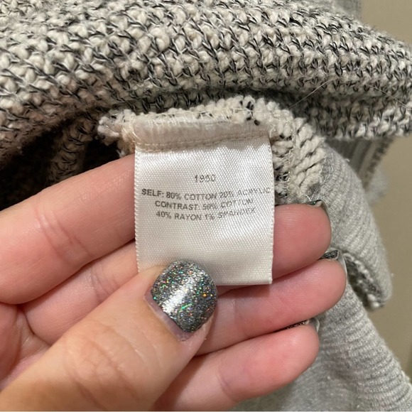 Sweet Gray Textured Cowl Neck Pullover Size XS - Picture 6 of 7